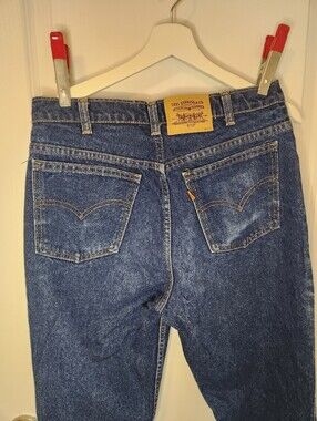 Vintage Levi's 619 Orange tab jeans. Made in Canada Size 32 x 34